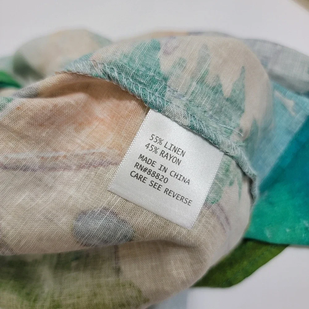 Calypso St. Barth Linen Blend Watercolor Scenic Village Crop Tank Top Med NEW - Picture 13 of 14